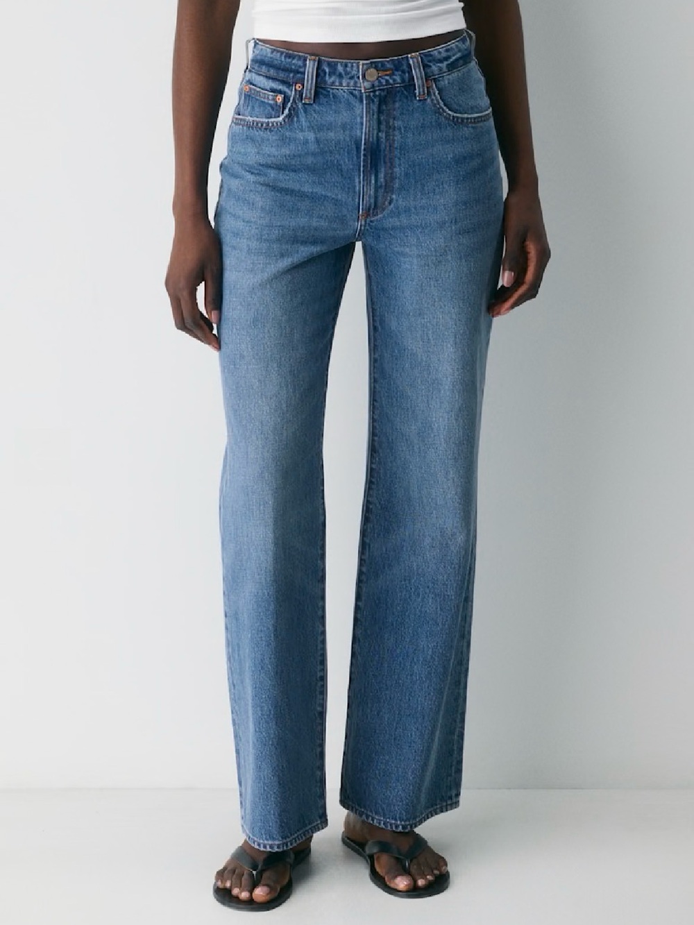 Aritzia Denim Forum The Farrah Curve-Fit Hi-Rise Wide Jean